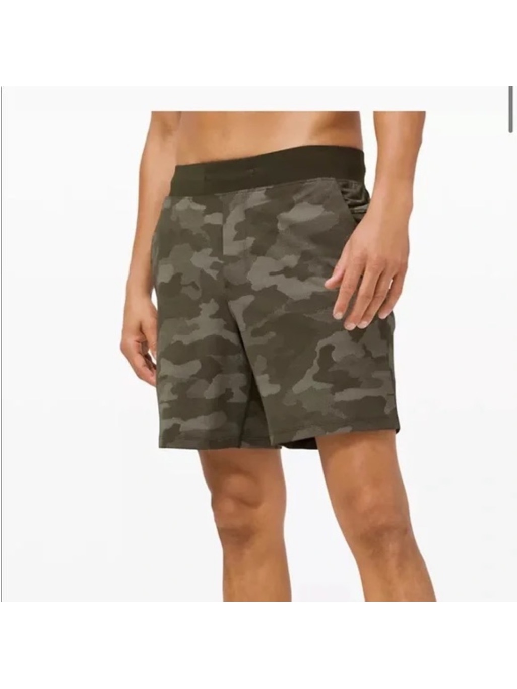 Lululemon Camo T.H.E. Linerless Short 7” Sz Size Small